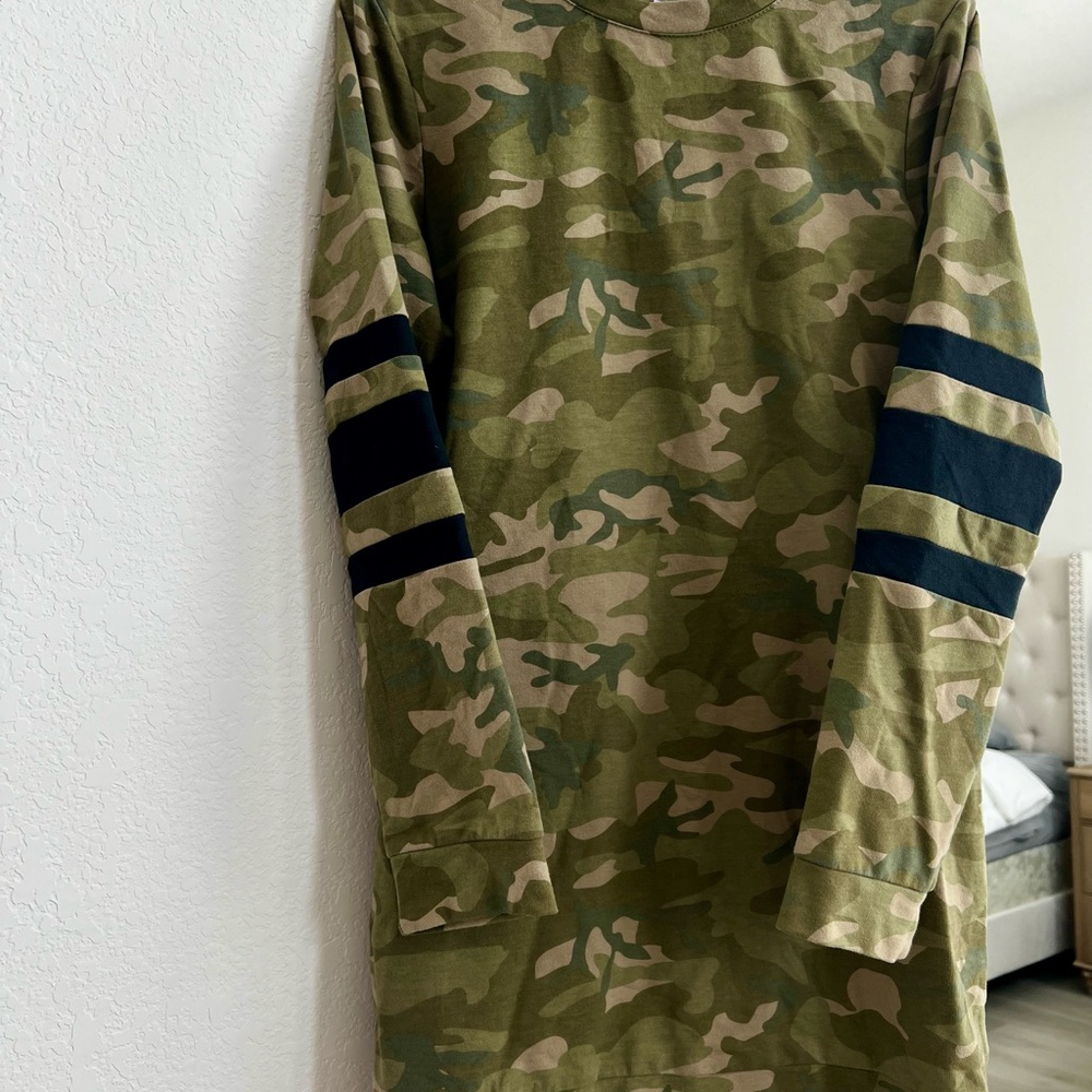 Francesca’s Camo Long Sleeve Dress with Striped Sleeves